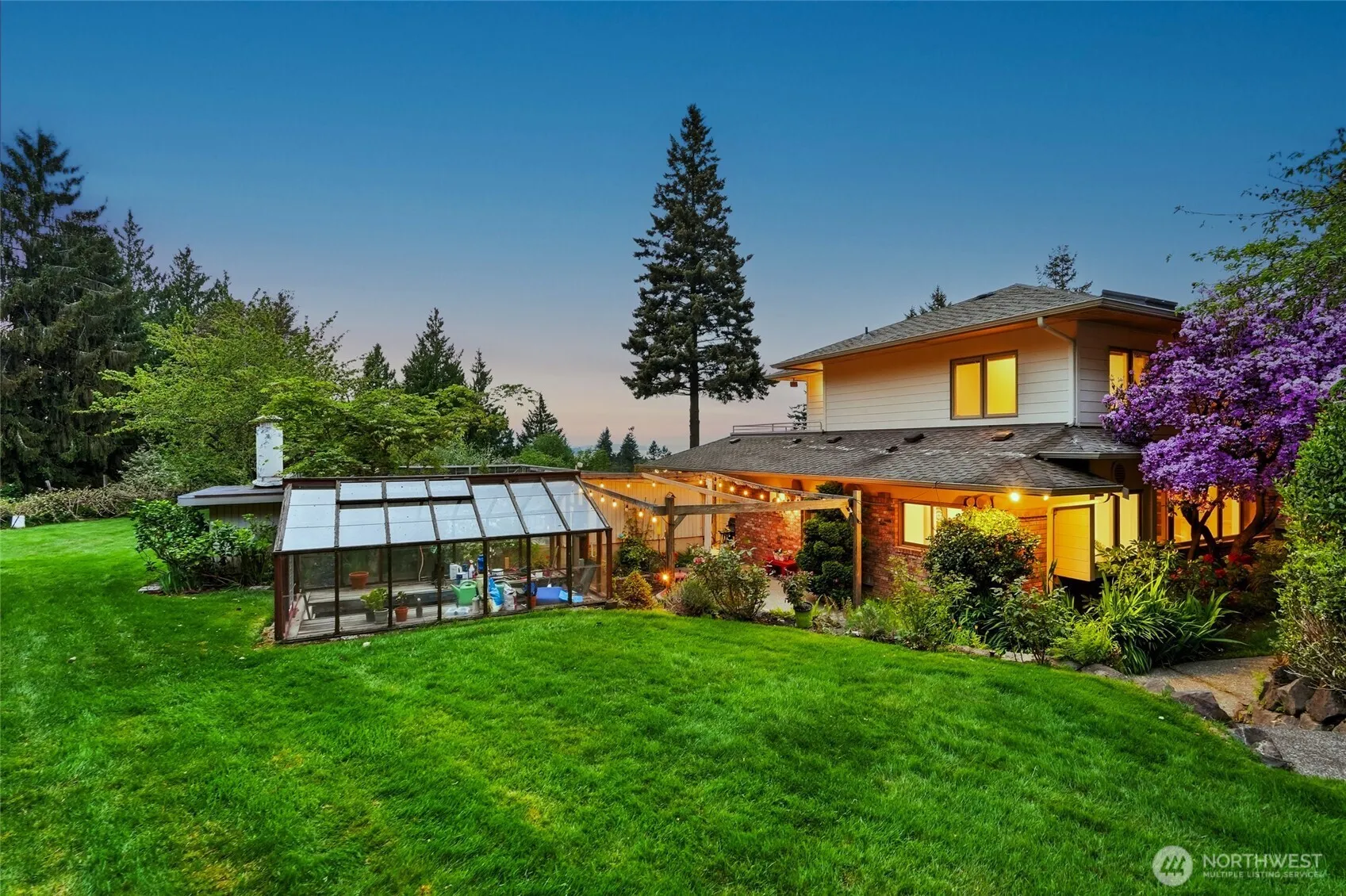 Property photo for 250 Heather Road, Everett photo 3