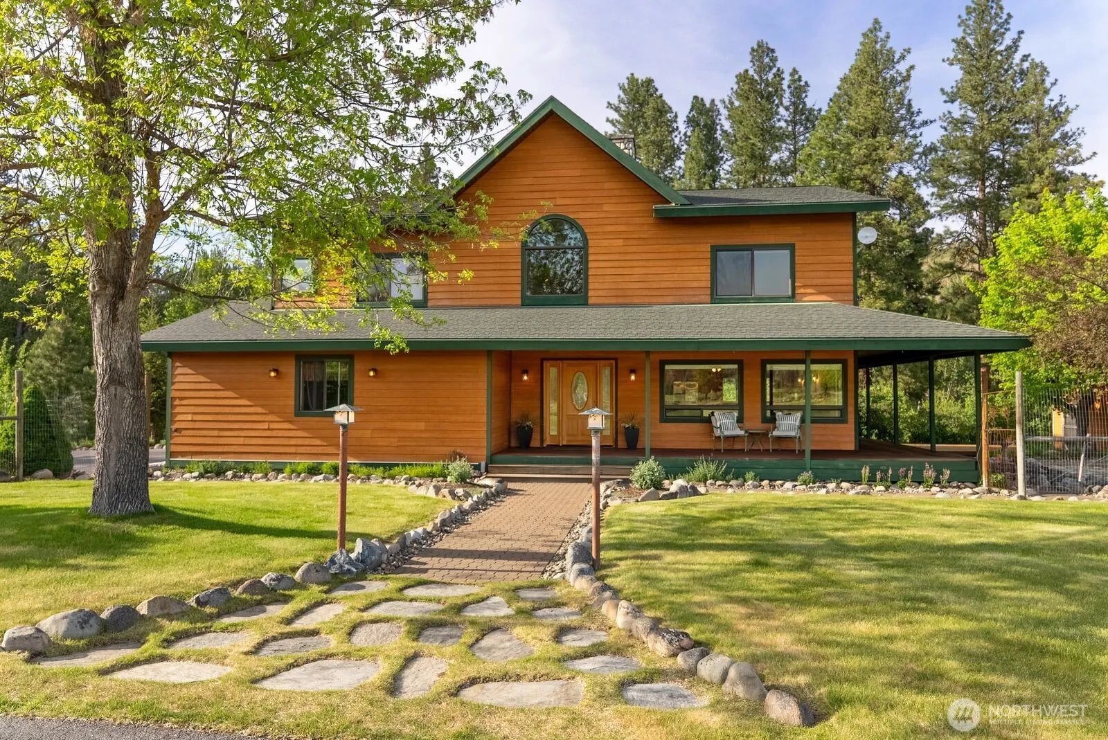 Property photo for 19 Mariposa Lane, Winthrop