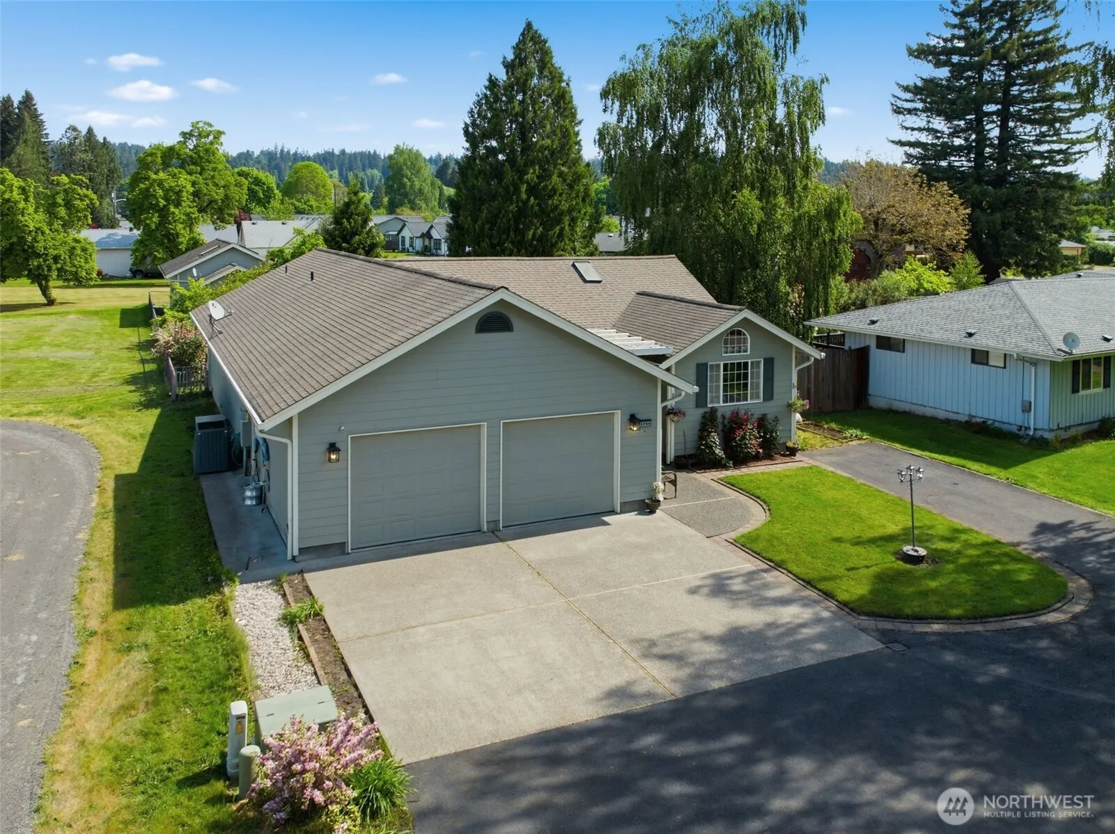 Property photo for 3206 Olympia Way, Longview photo 2