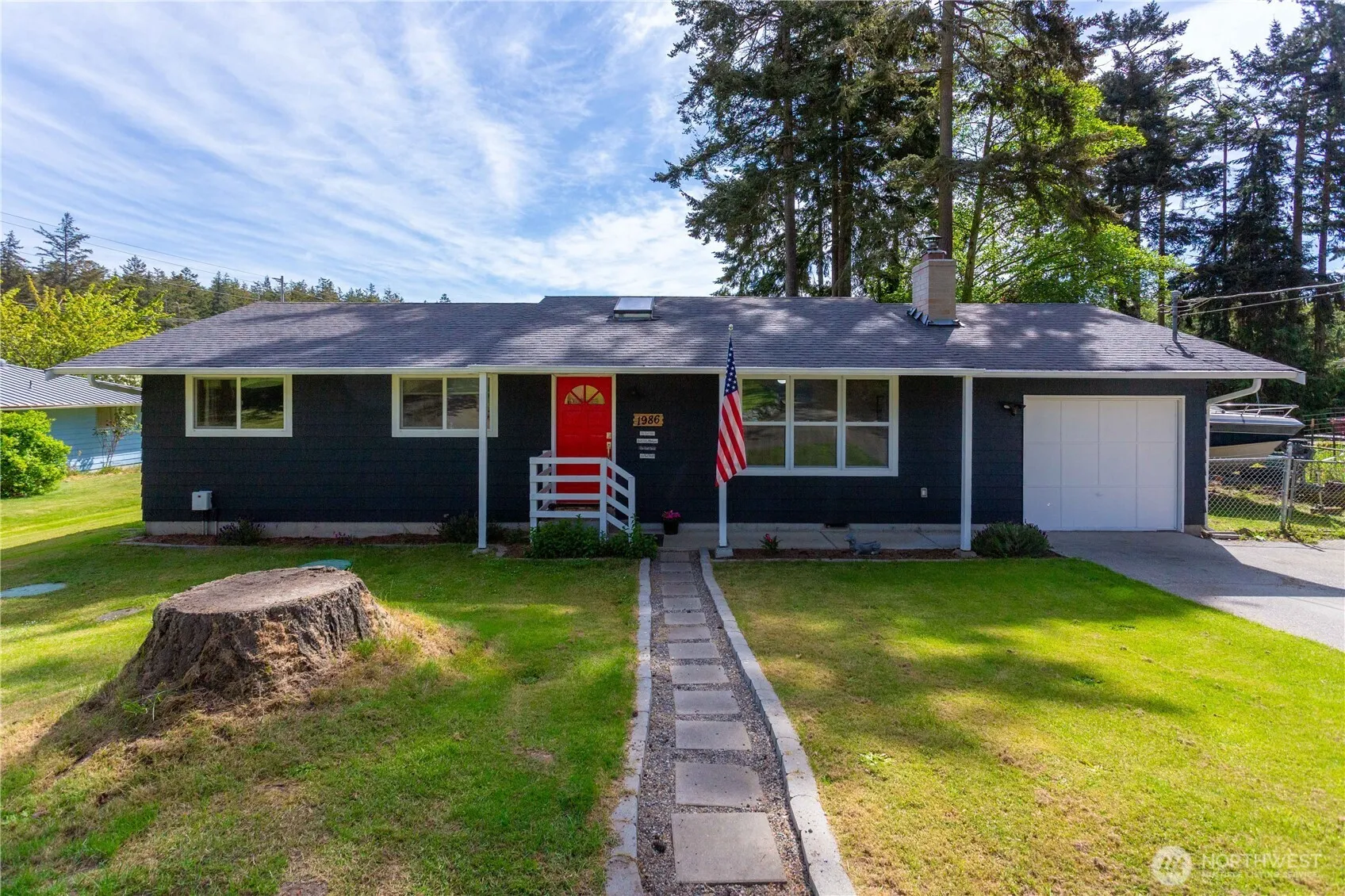 Property photo for 1986 Peacock Lane, Oak Harbor photo 4