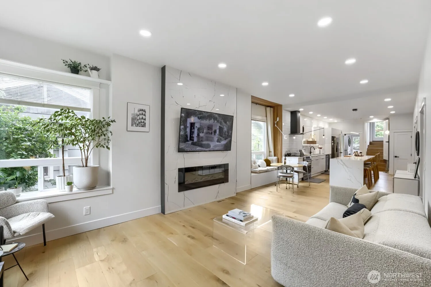 Property photo for 1608 N 50th Street, Seattle photo 4