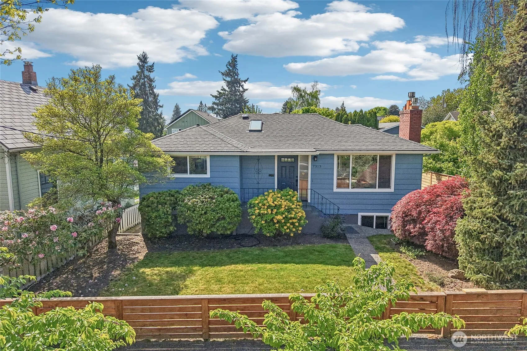 Property photo for 7313 25th Avenue Nw, Seattle, WA 98117