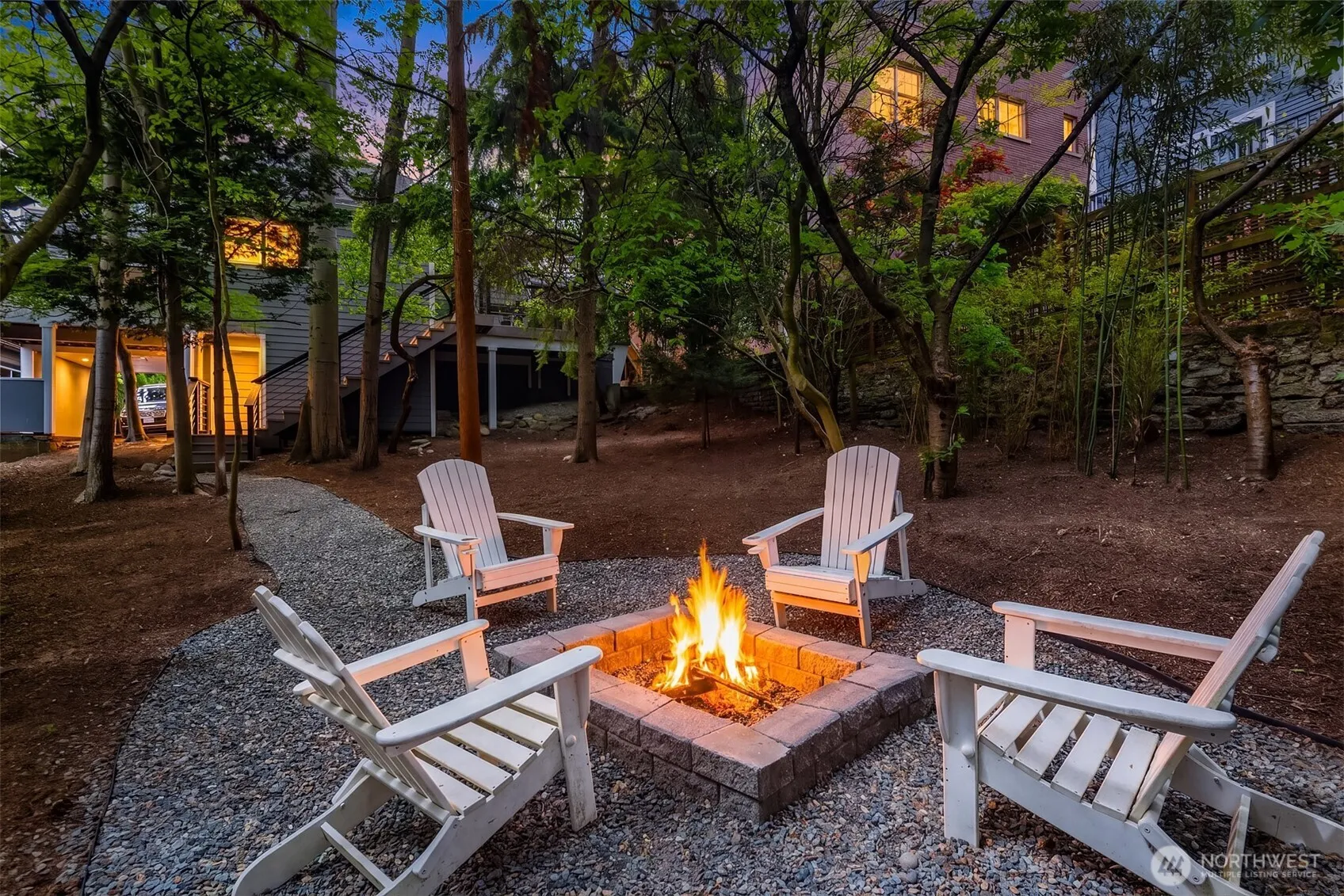 Property photo for 1014 4th Avenue N, Seattle