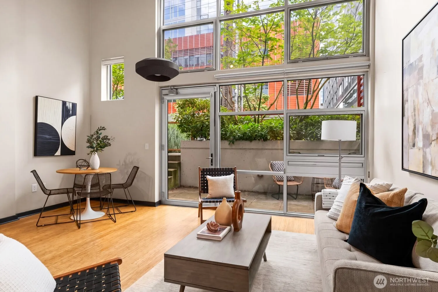 Property photo for 401 9th Avenue N #112, Seattle photo 5