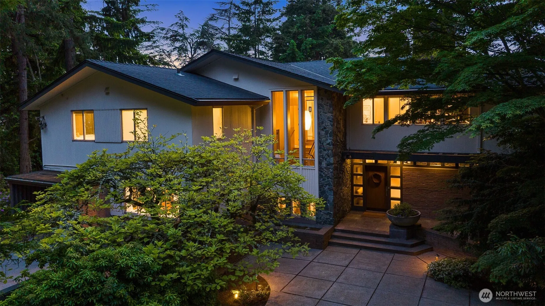 Property photo for 2700 Sw 156th Street, Burien