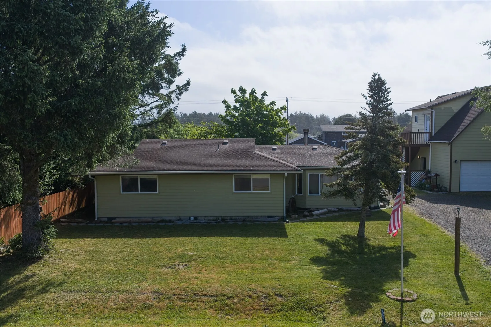 Property photo for 248 Nw Ensign Avenue, Ocean Shores photo 3