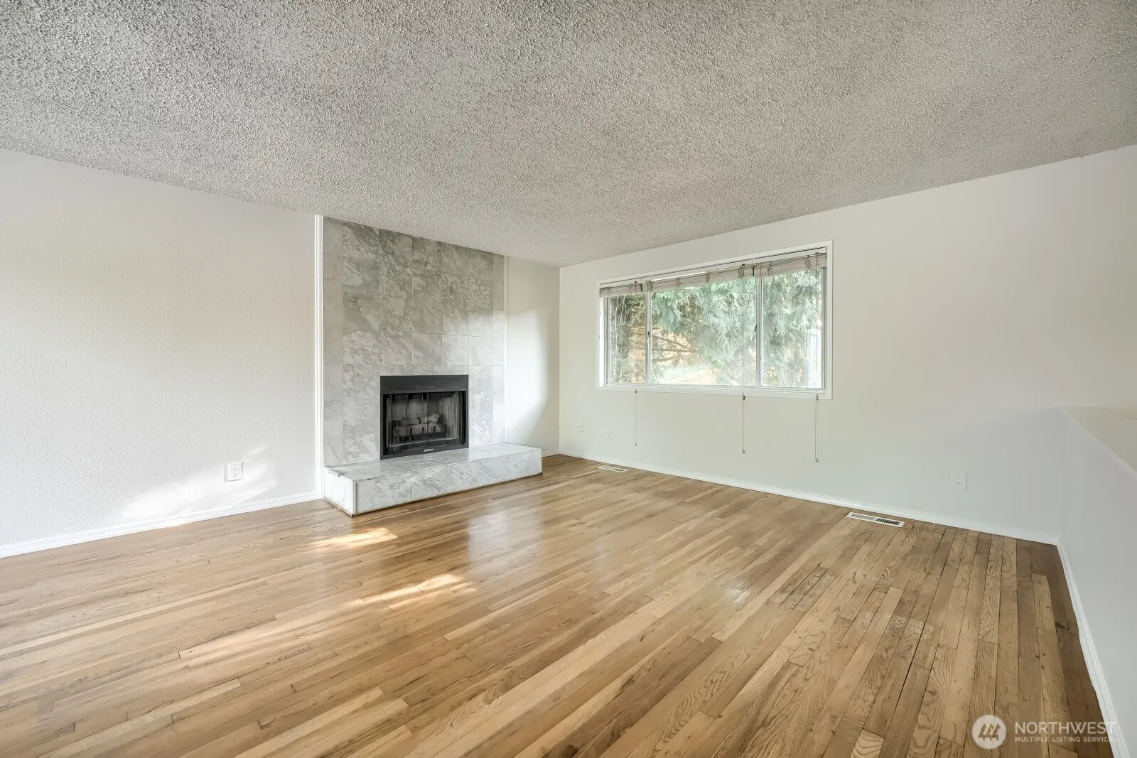 Property photo for 25110 35th Avenue S, Kent photo 4