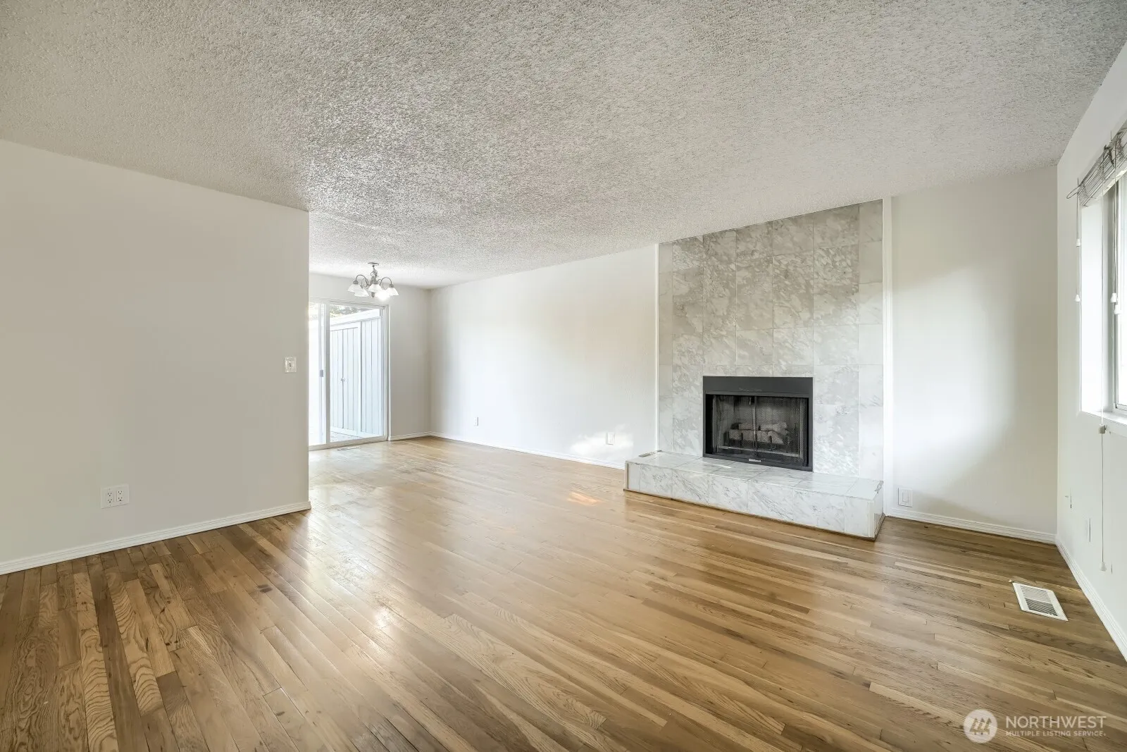 Property photo for 25110 35th Avenue S, Kent photo 5