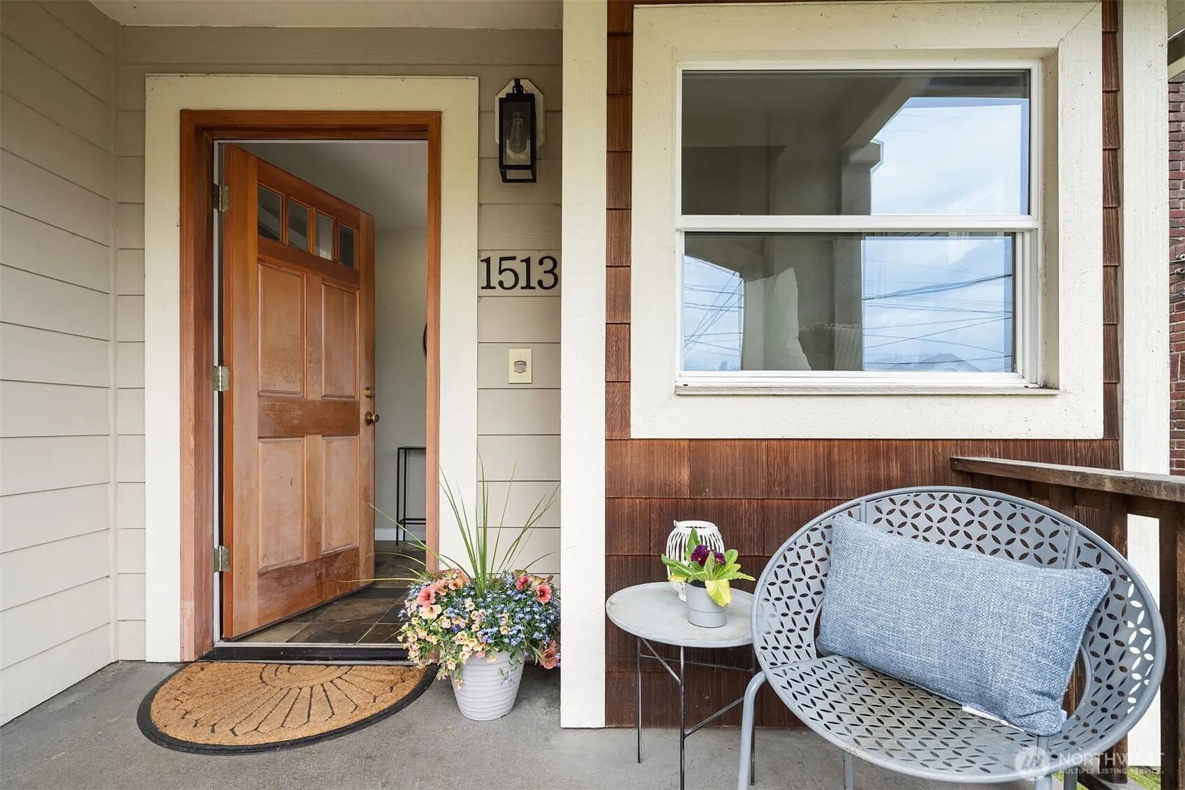 Property photo for 1513 27th Avenue, Seattle photo 4
