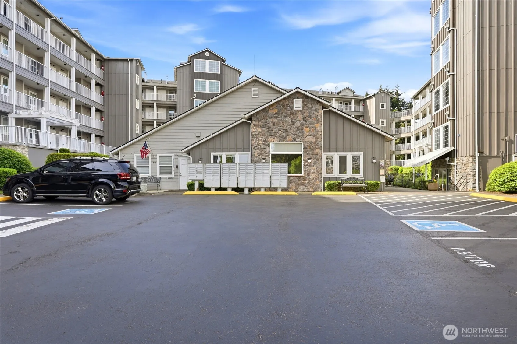 Property photo for 1318 37th Street #1-304, Everett photo 5