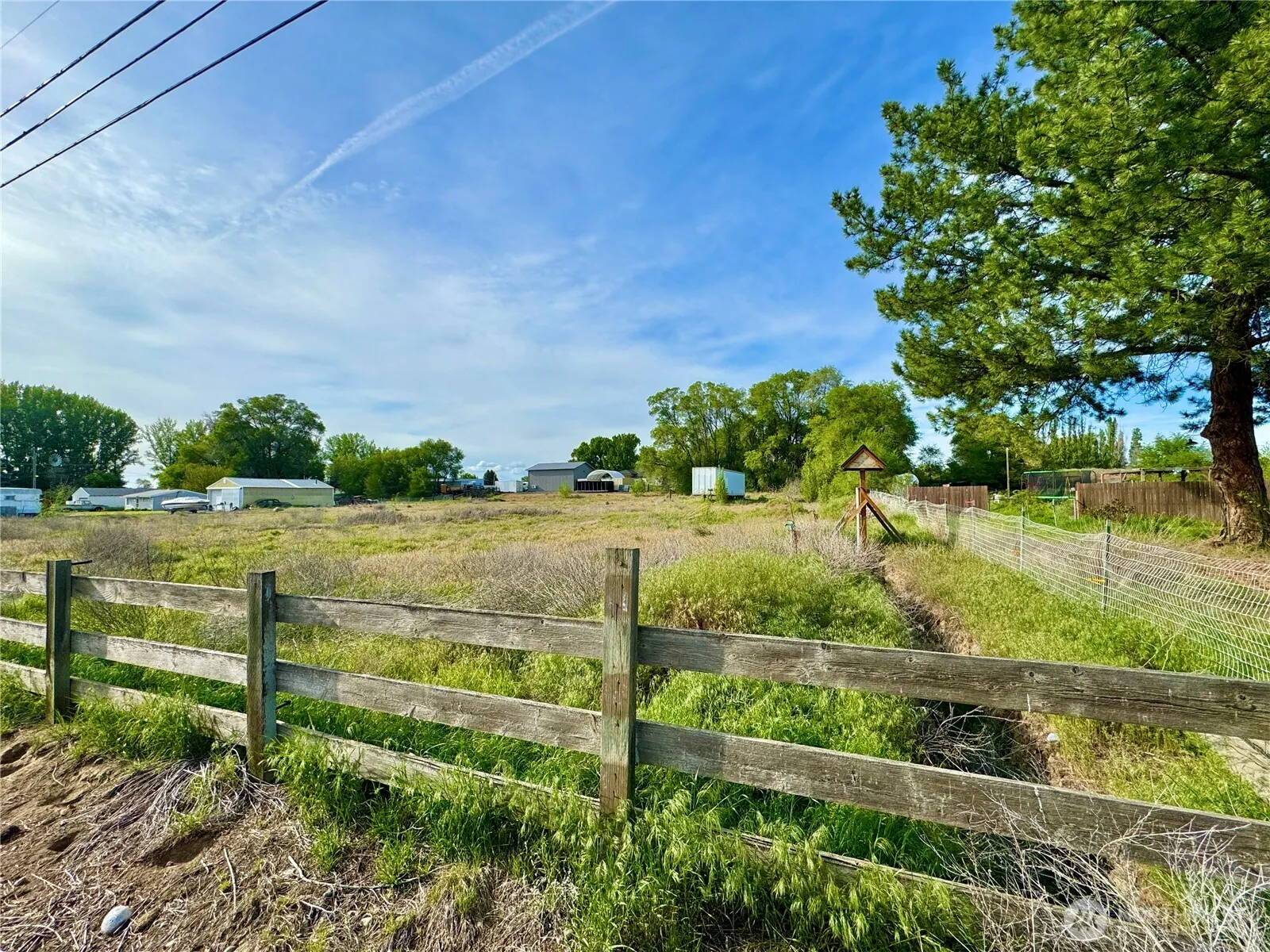 Property photo for 7566 Rainier Road Ne, Moses Lake