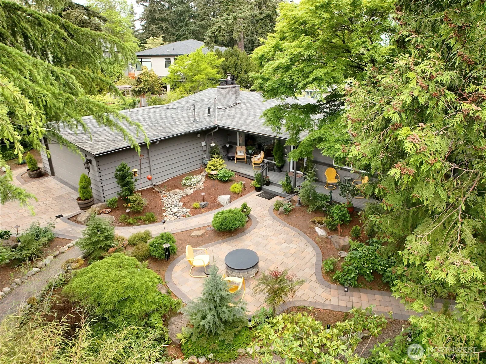 Property photo for 2430 155th Place Se, Bellevue, WA 98007