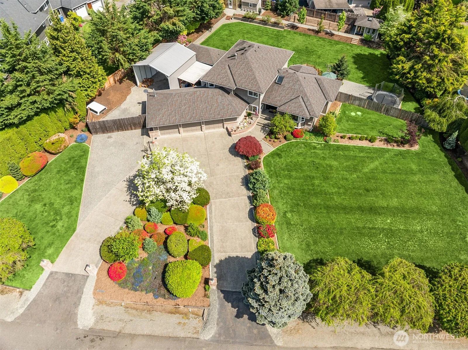 Property photo for 21118 Se 137th Place, Issaquah photo 2