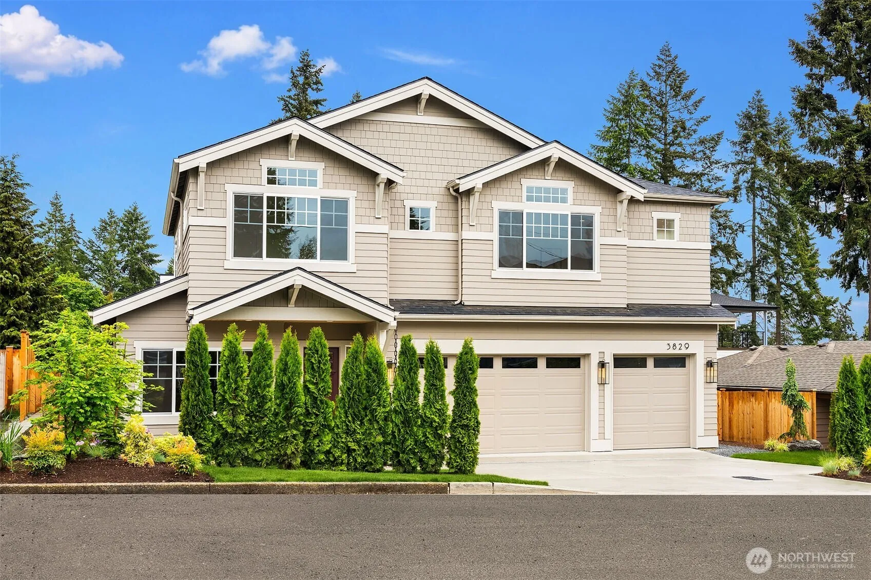 3829 142nd Place Se, Bellevue