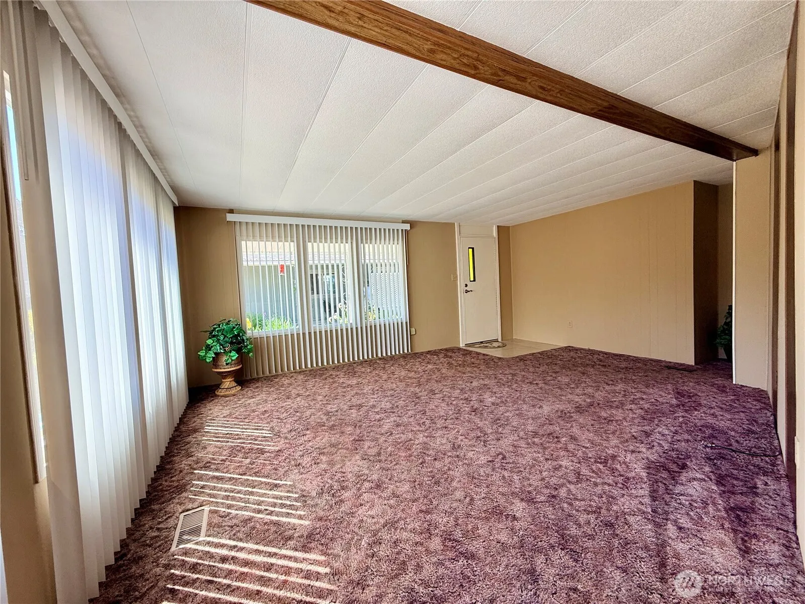 Property photo for 1410 Alonda Lane Ne, Olympia photo 5