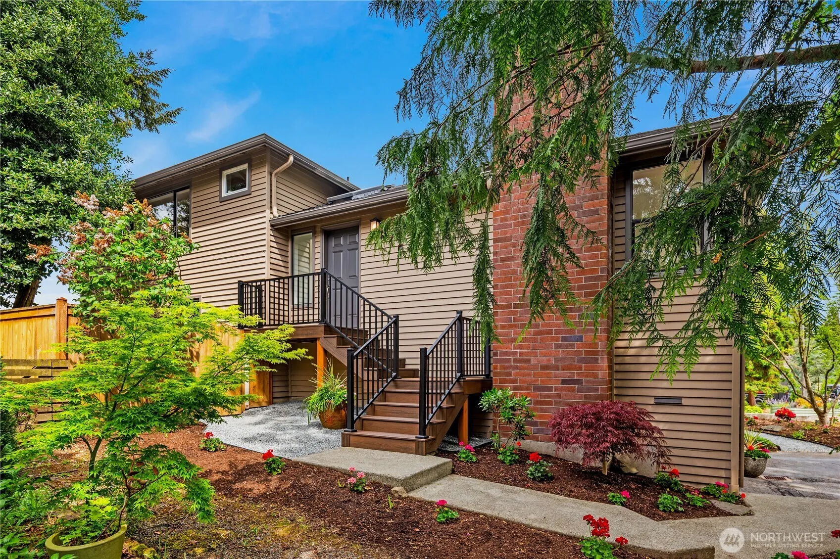 Property photo for 3039 50th Avenue Sw, Seattle, WA 98116