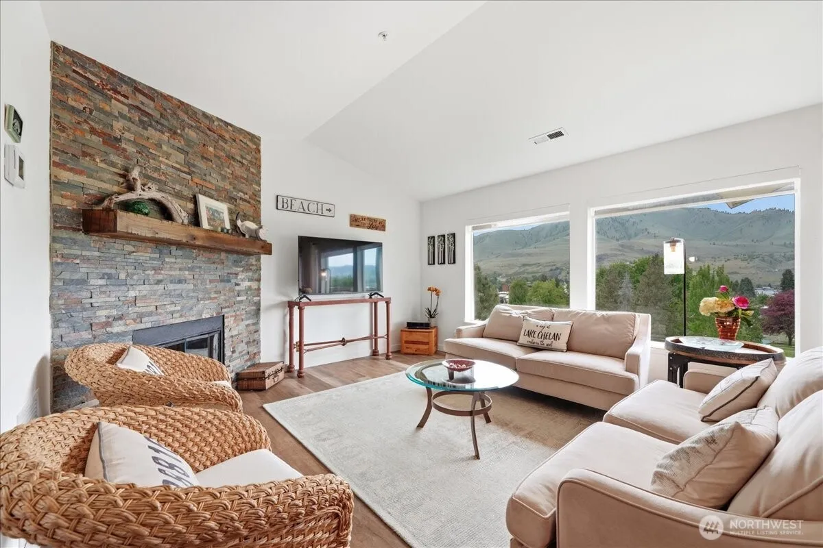 Property photo for 808 W Manson Road #b303, Chelan