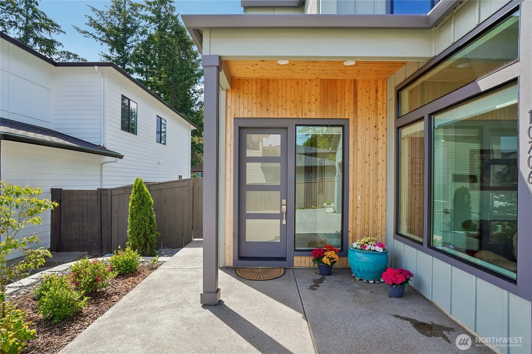 Property photo for 10706 Se 13th Circle, Vancouver photo 3