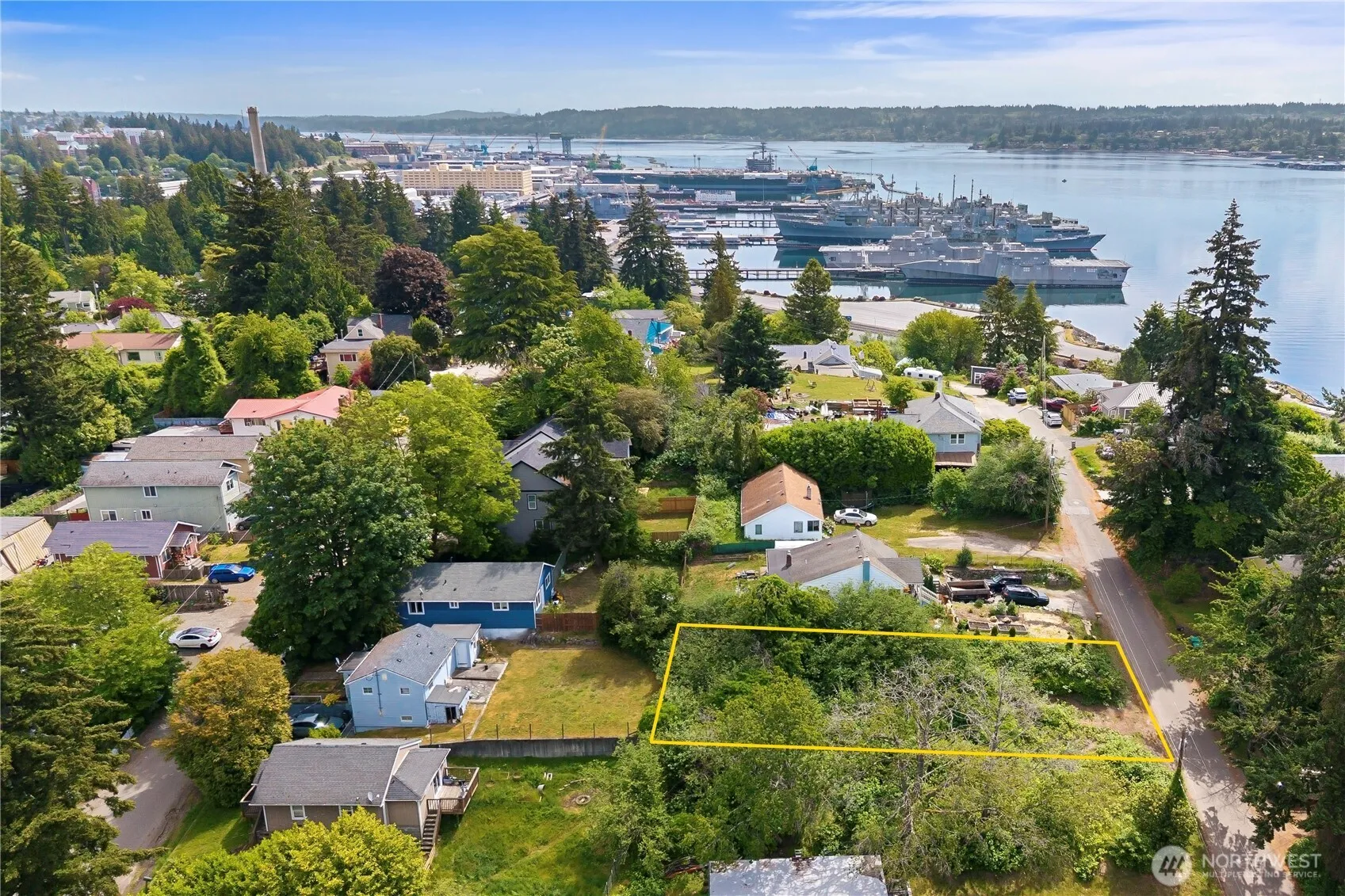 Property photo for 3630 W D Street, Bremerton photo 2