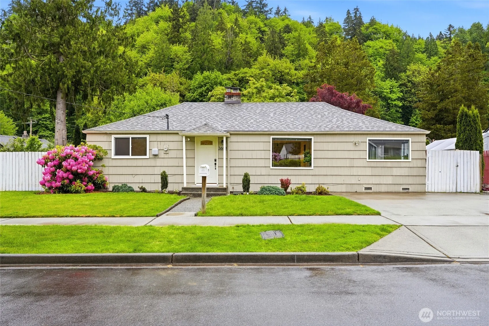 Property photo for 3608 Se 5th Place, Renton