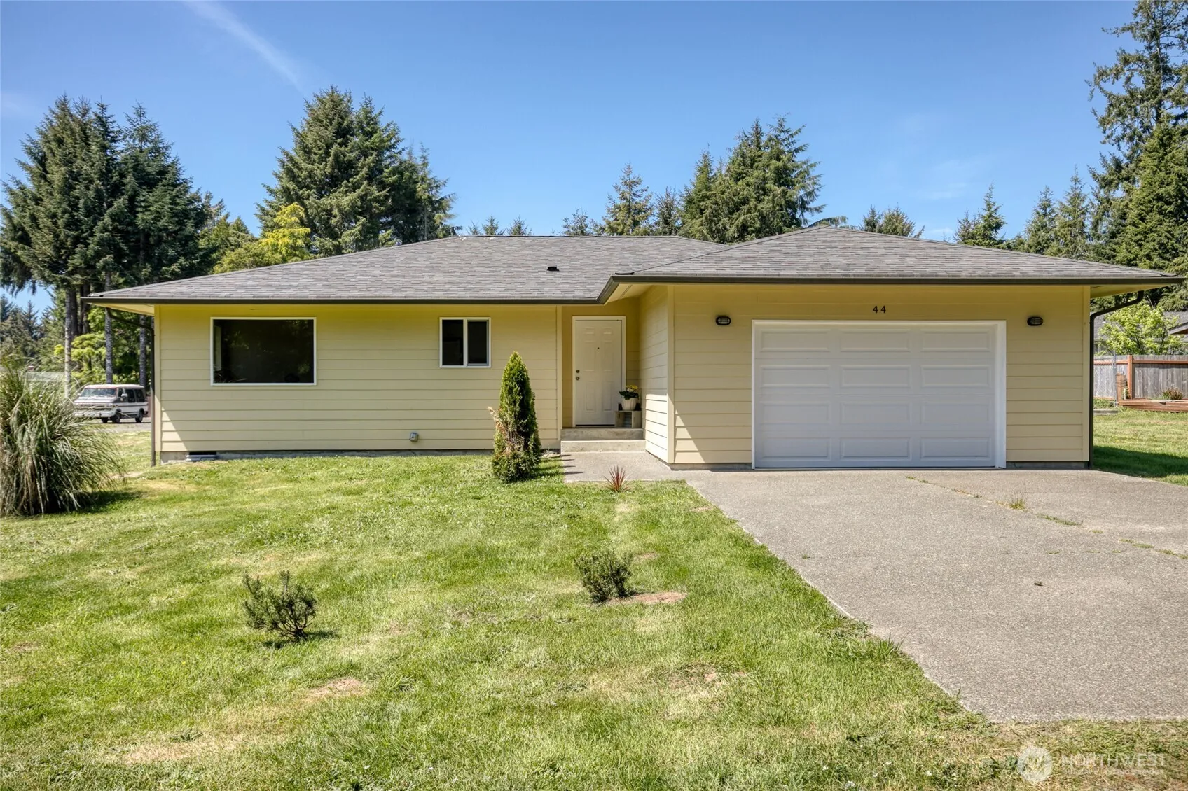 Property photo for 44 Hale Avenue, Hoquiam