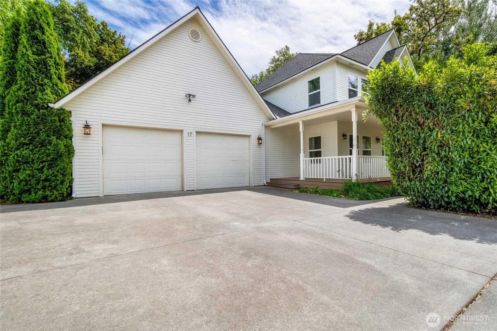 Property photo for 17 Sw Homestead Avenue, College Place