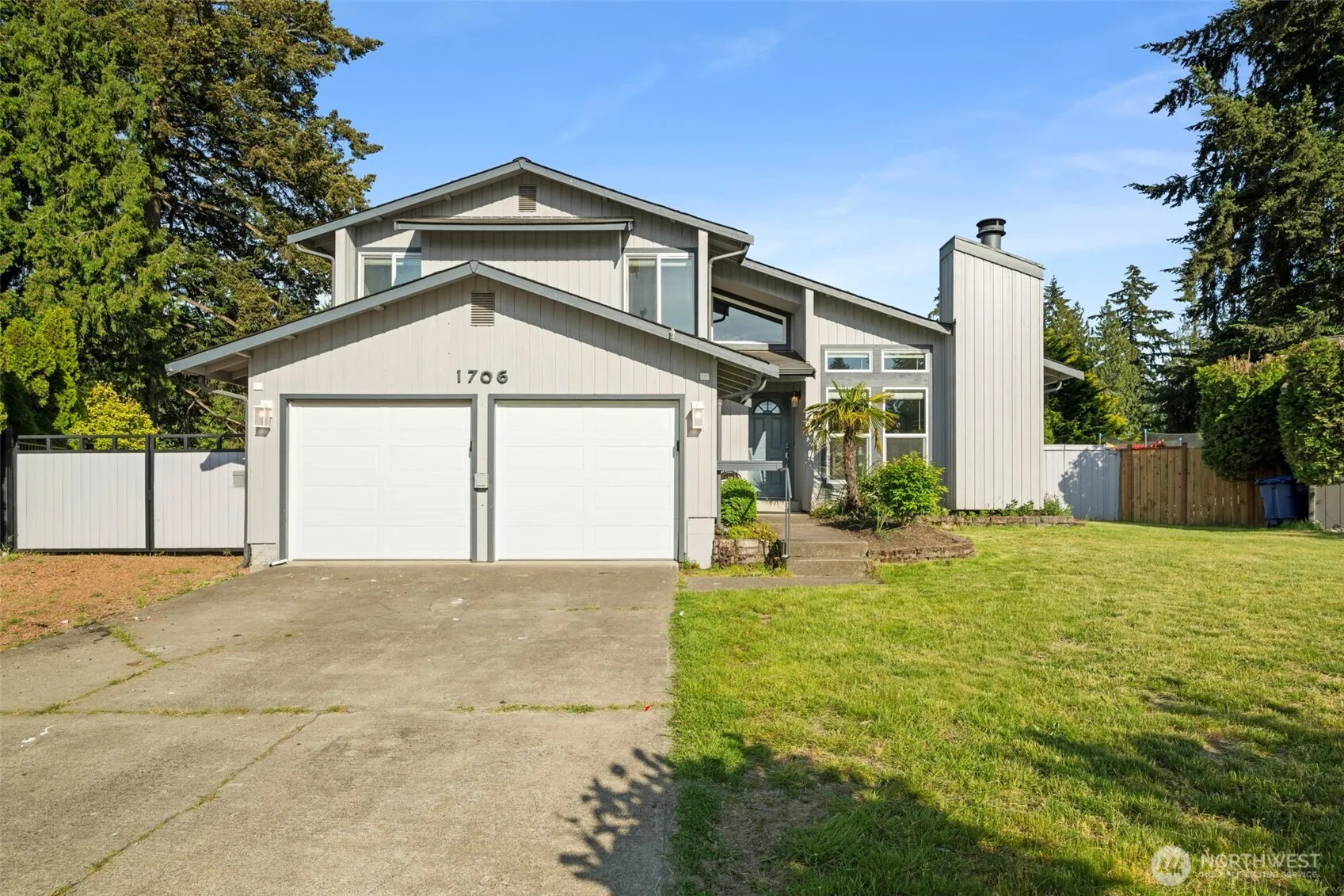 Property photo for 1706 Balsa Court, Milton