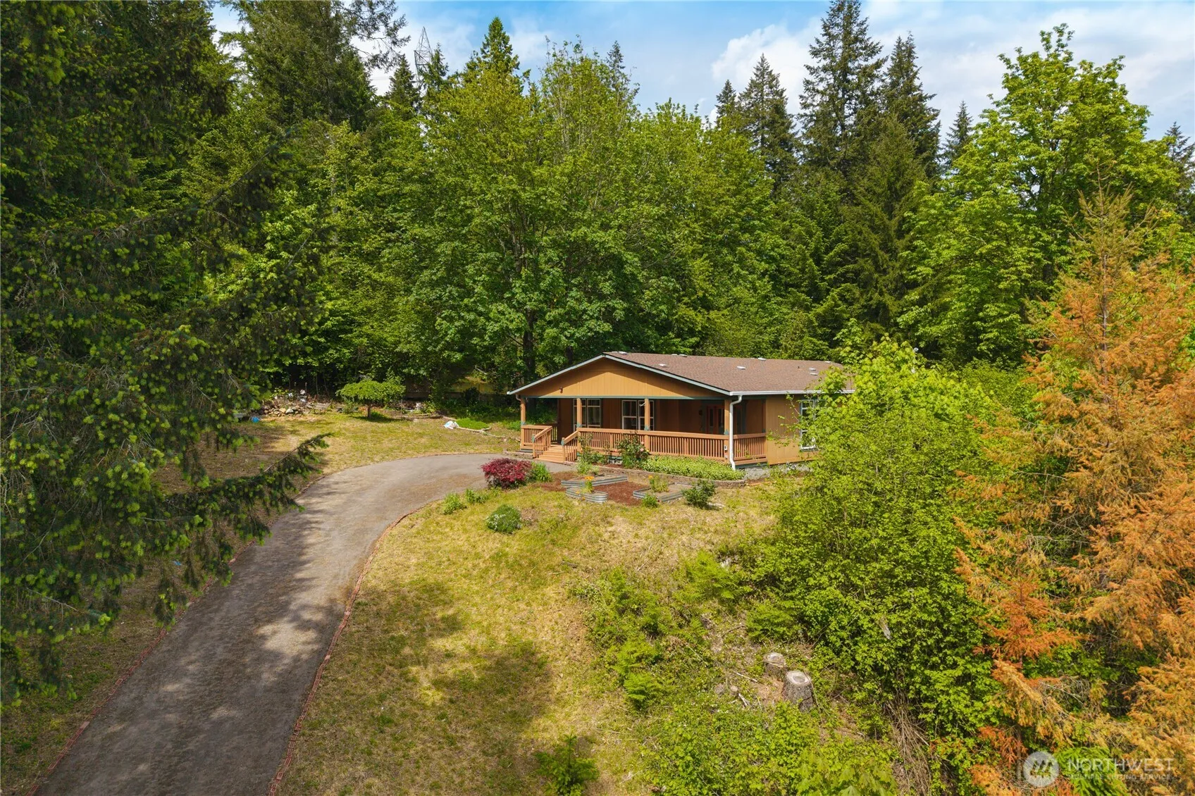 Property photo for 3939 Black Lake Boulevard Sw, Tumwater photo 2