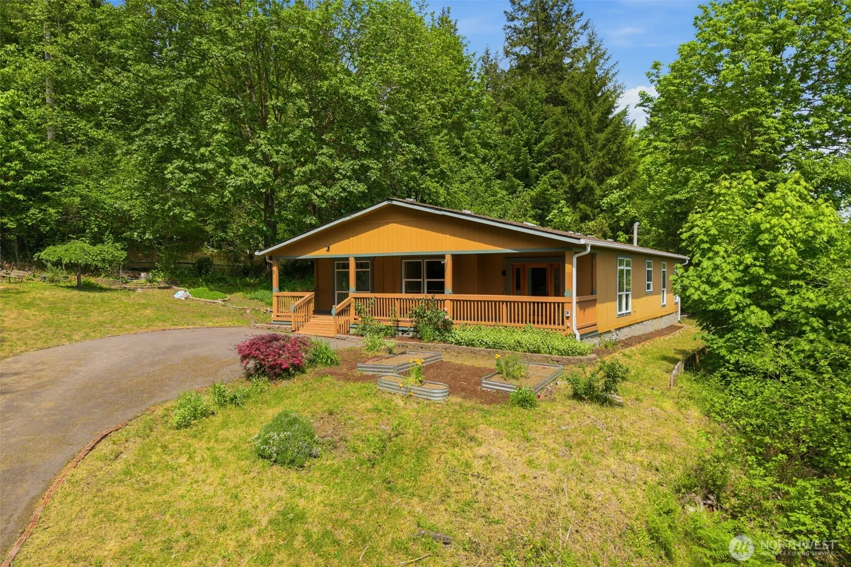 Property photo for 3939 Black Lake Boulevard Sw, Tumwater