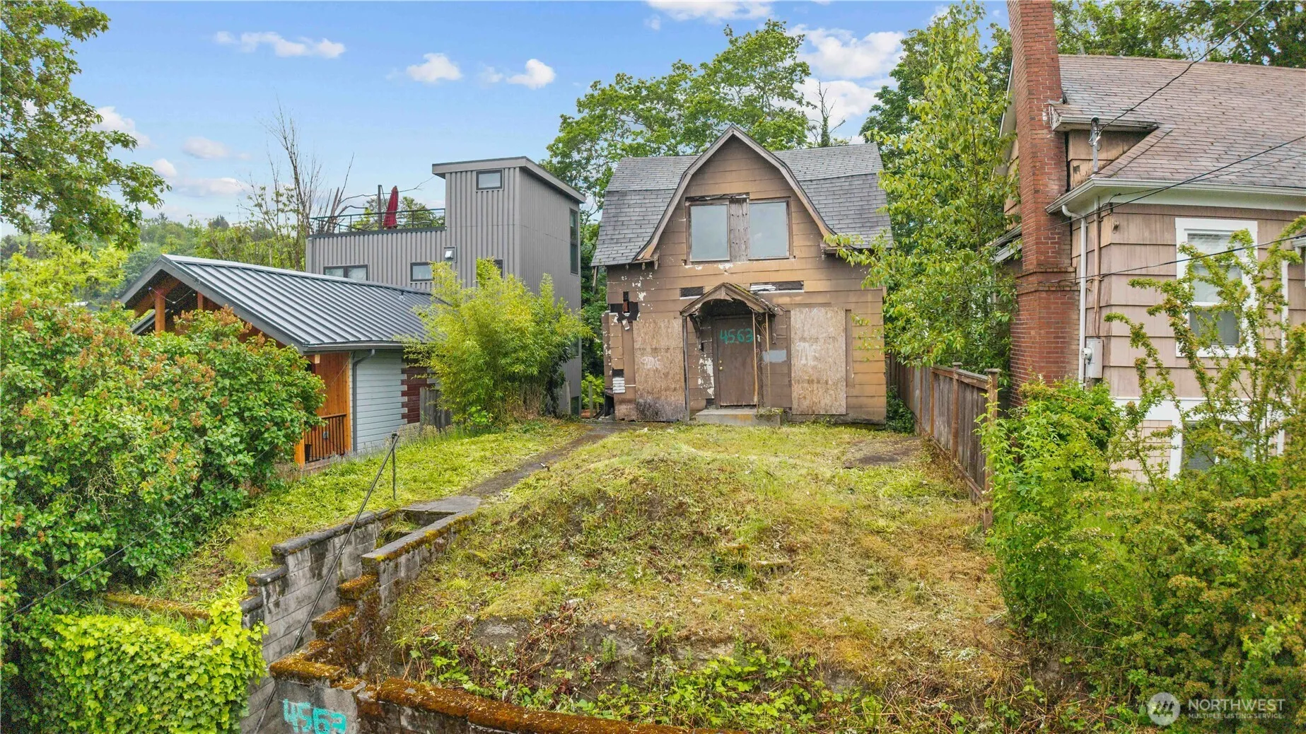 Property photo for 4563 33rd Avenue S, Seattle photo 4
