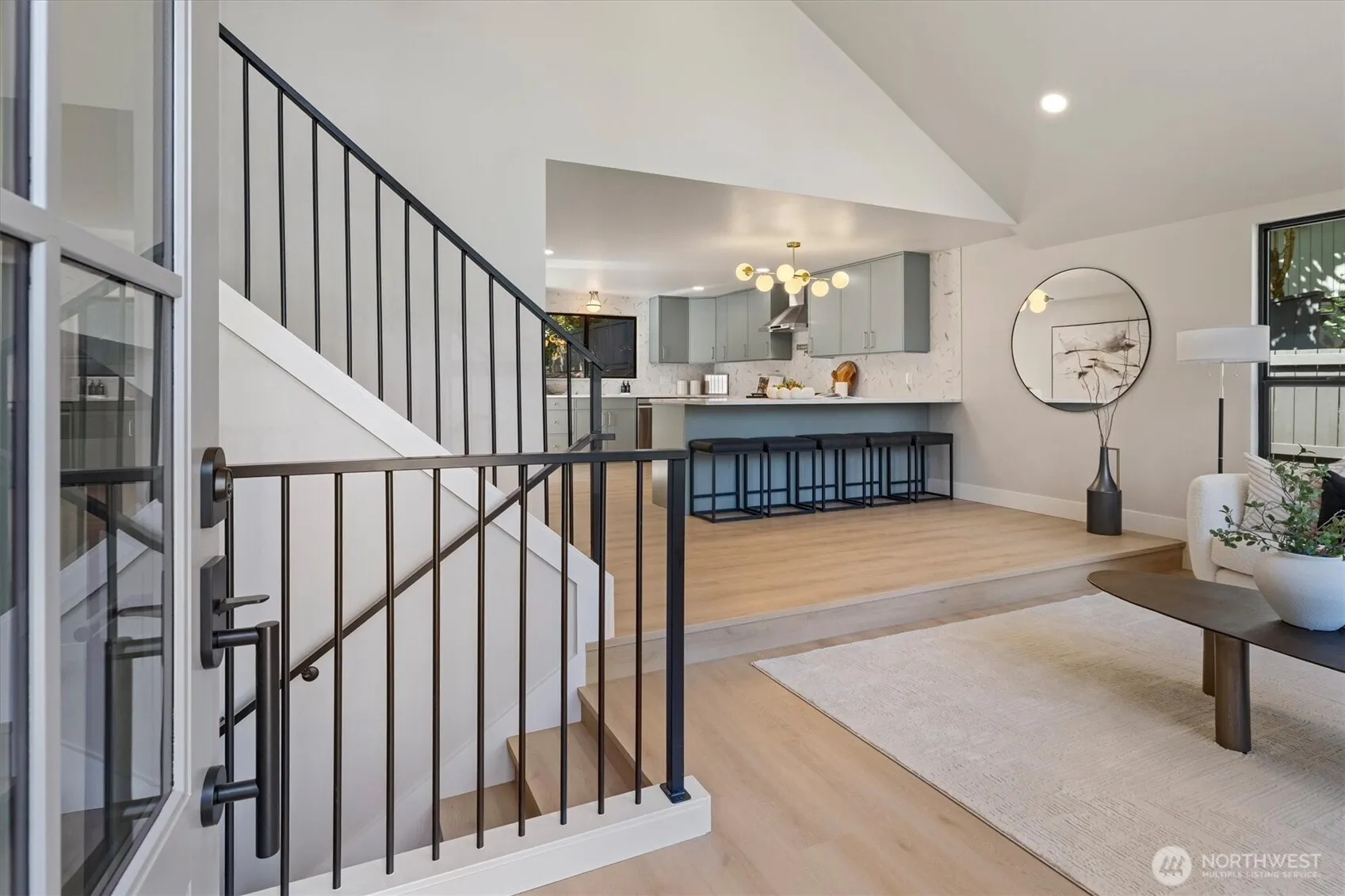 Property photo for 2425 Nw Oakcrest Drive, Issaquah photo 3