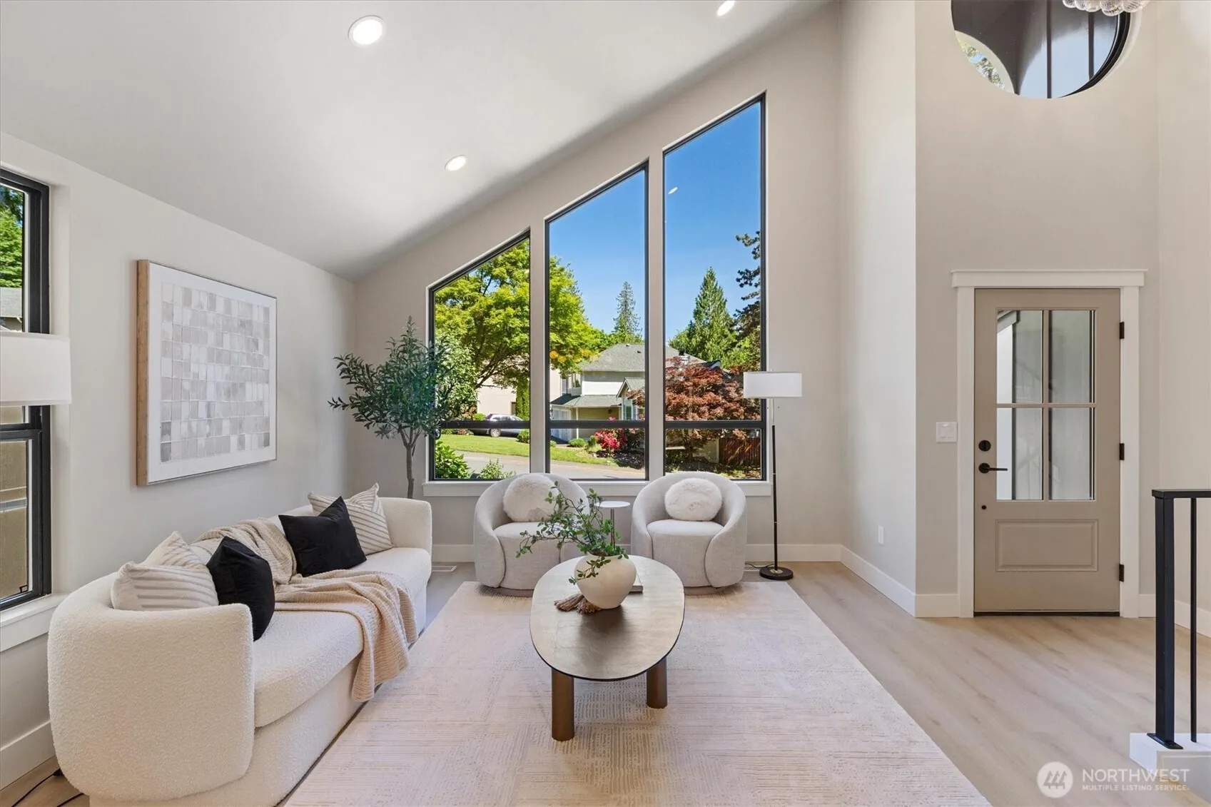 Property photo for 2425 Nw Oakcrest Drive, Issaquah photo 4