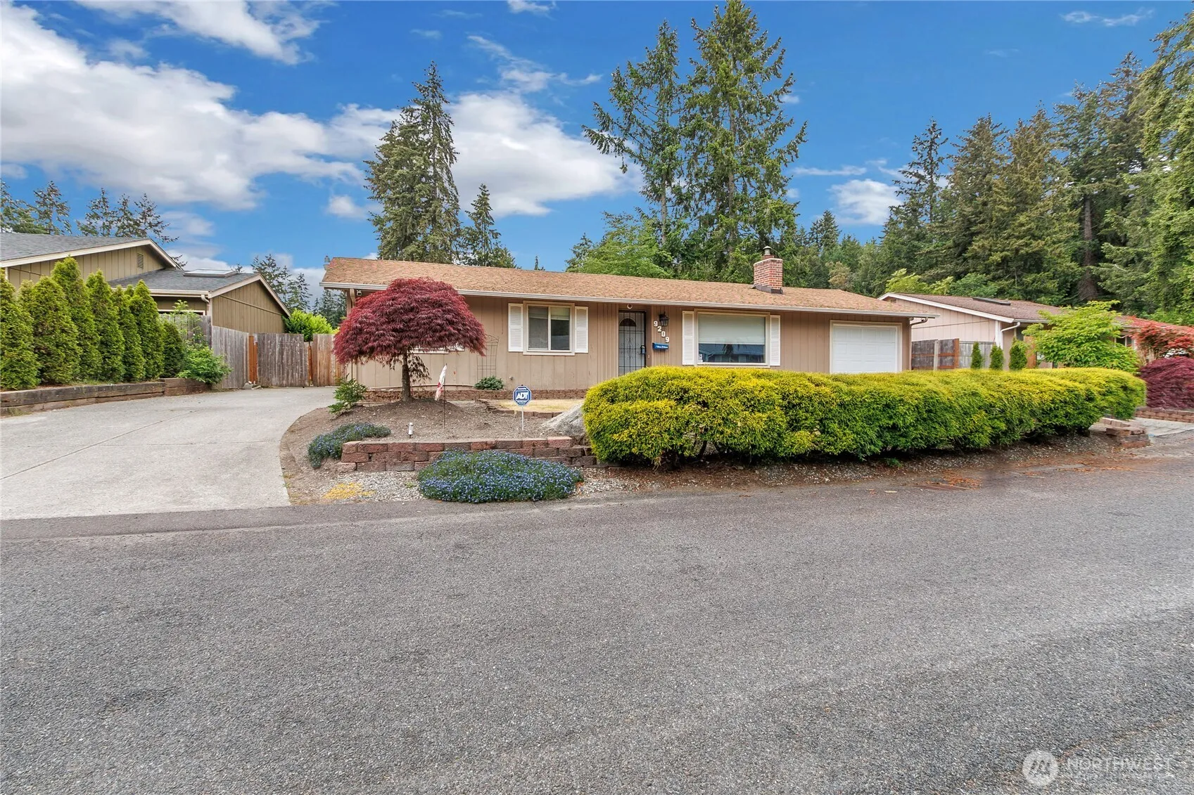 Property photo for 9209 Deers Tongue Cir W, University Place