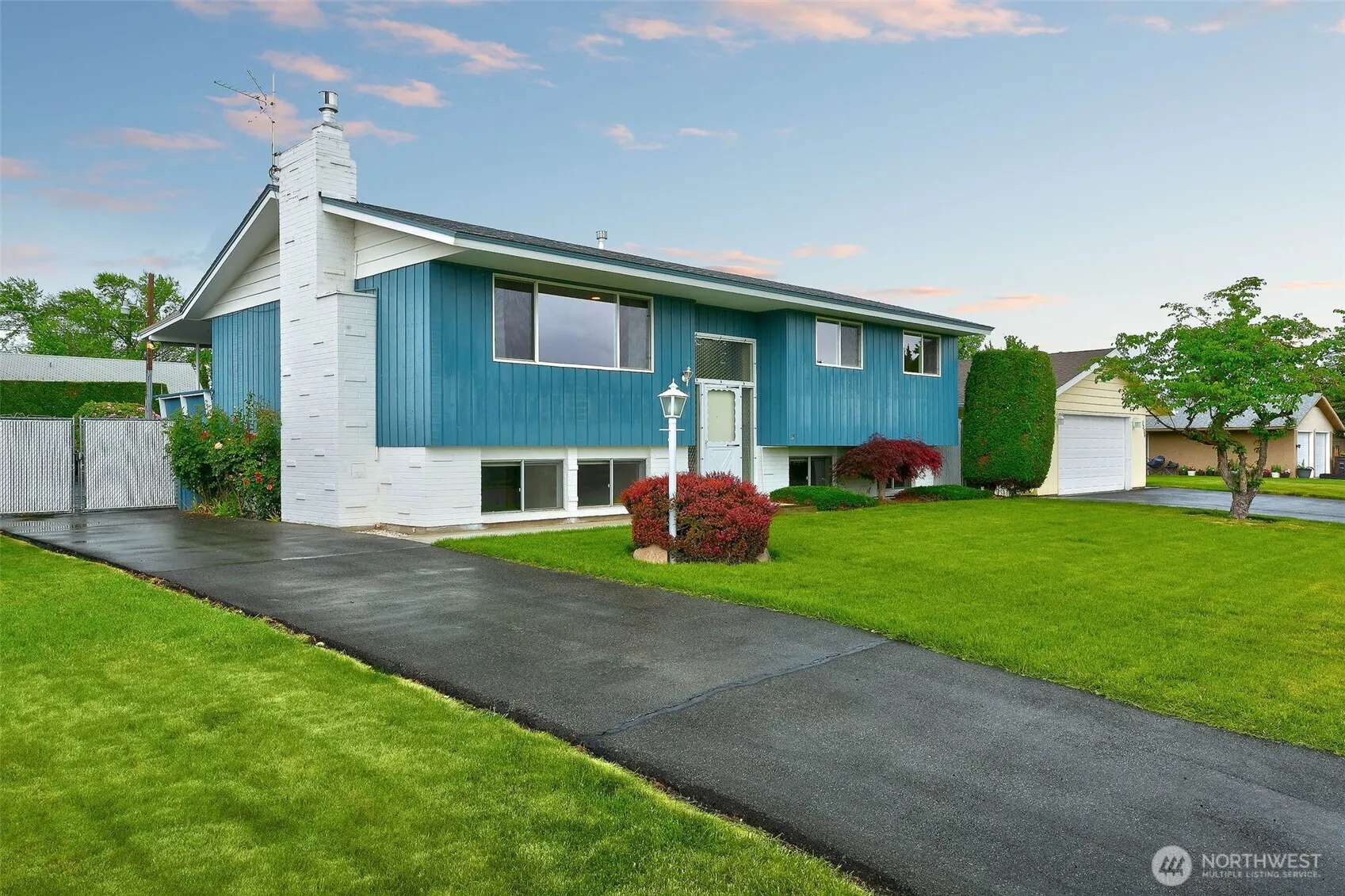 Property photo for 1208 S 28th Avenue, Yakima