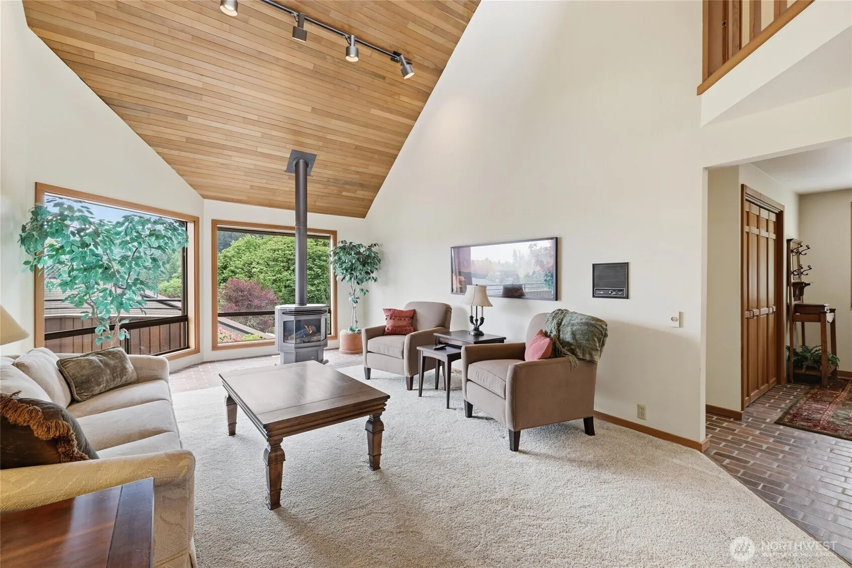 Property photo for 9520 Odin Way, Bothell photo 2