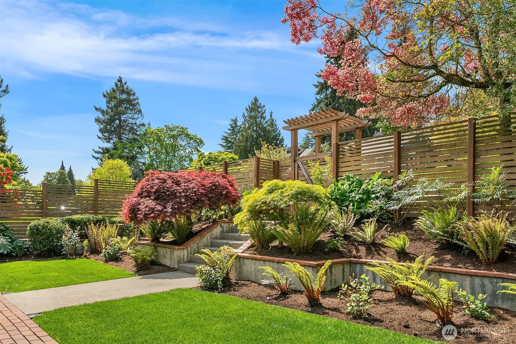 Property photo for 1414 Lake Washington Boulevard S, Seattle photo 3