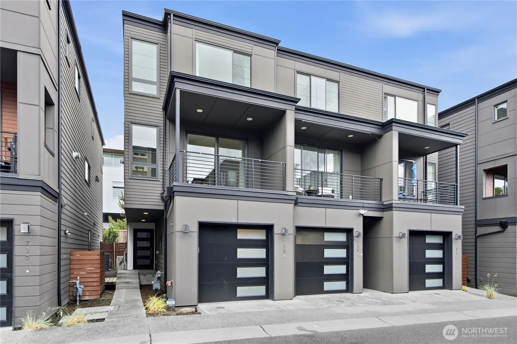 Property photo for 732 4th Court S #a, Kirkland photo 3