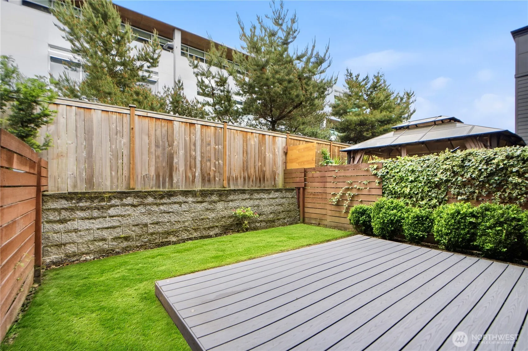 Property photo for 732 4th Court S #a, Kirkland photo 2