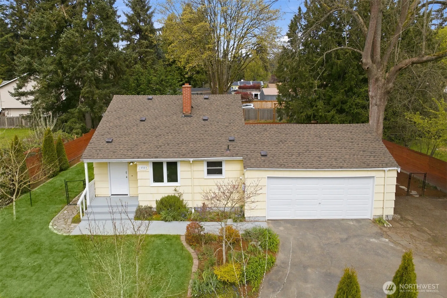 Property photo for 13323 20th Avenue Ne, Seattle photo 2