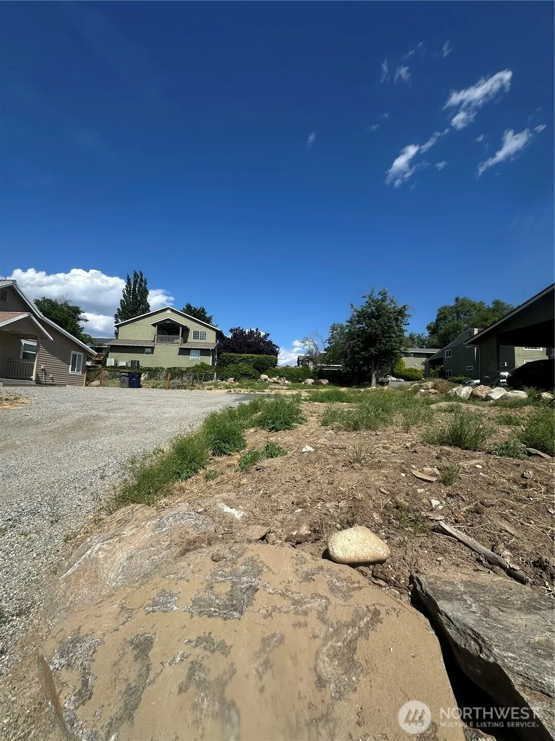 Property photo for 1007 N Baker Ave, East Wenatchee photo 5
