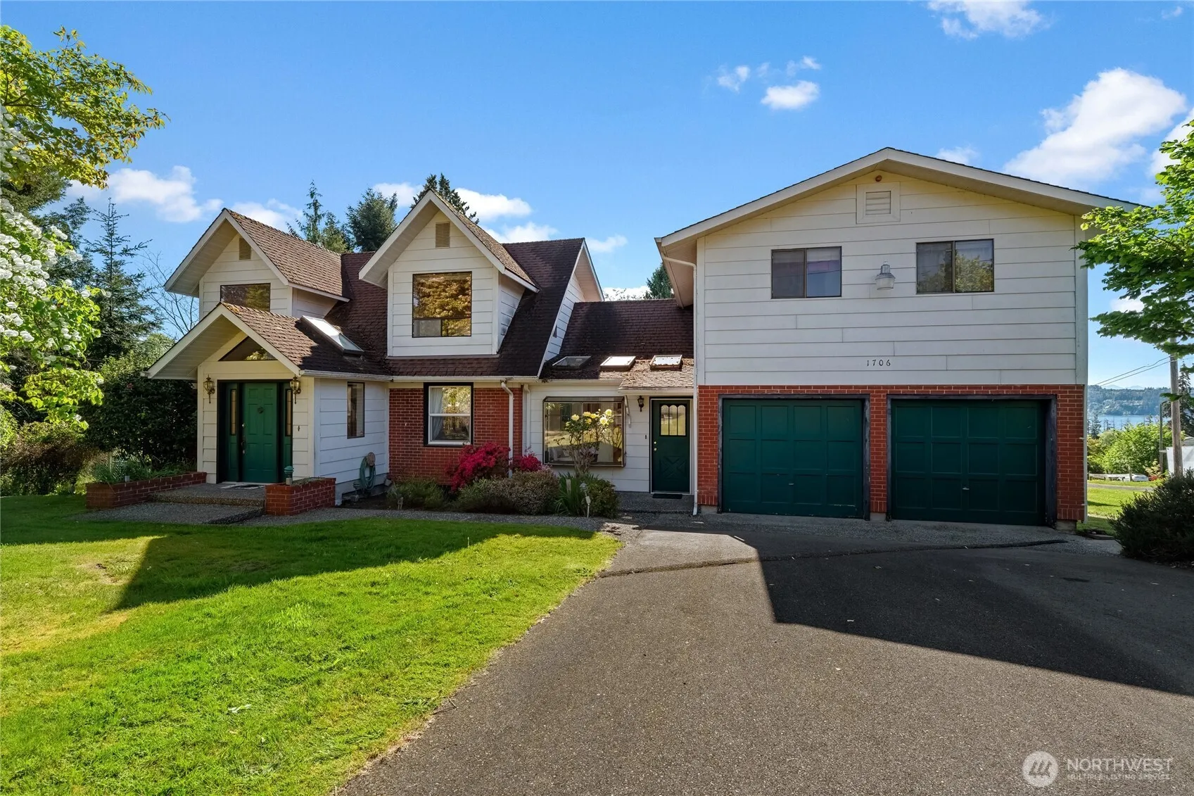 1706 S Sunset Drive, Tacoma
