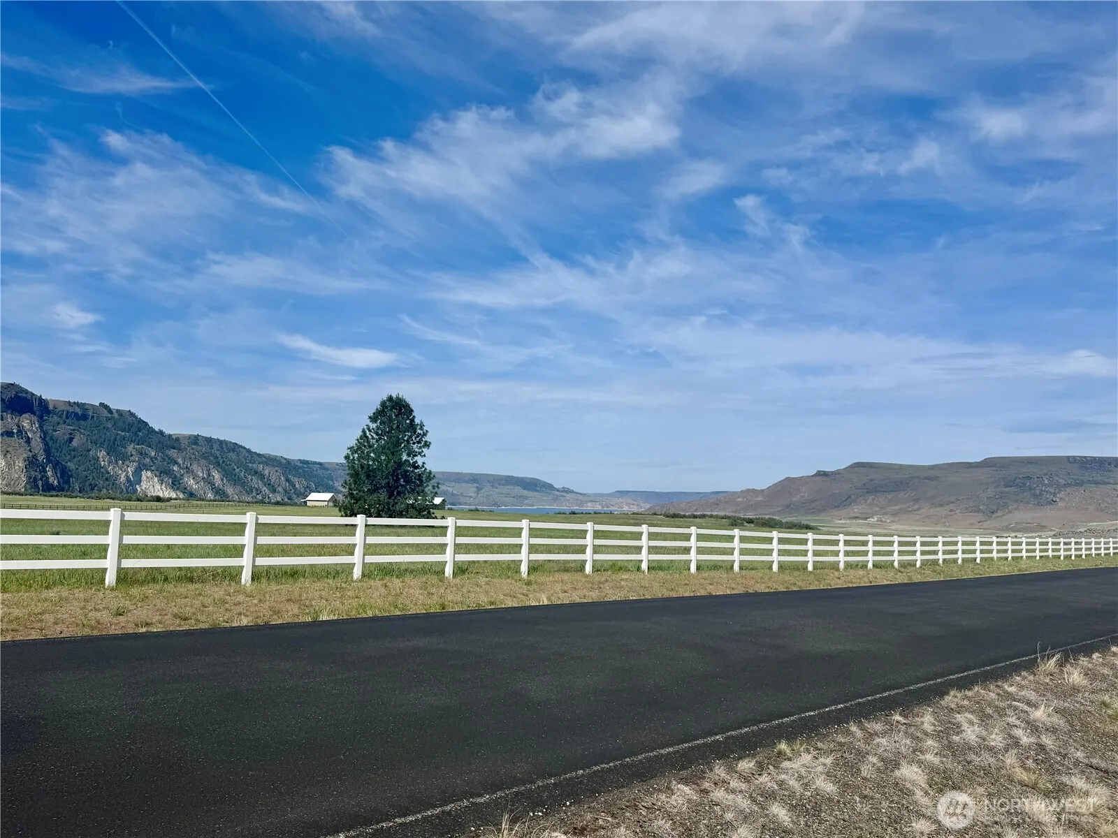 Property photo for 44110 Covey Lane N, Wilbur