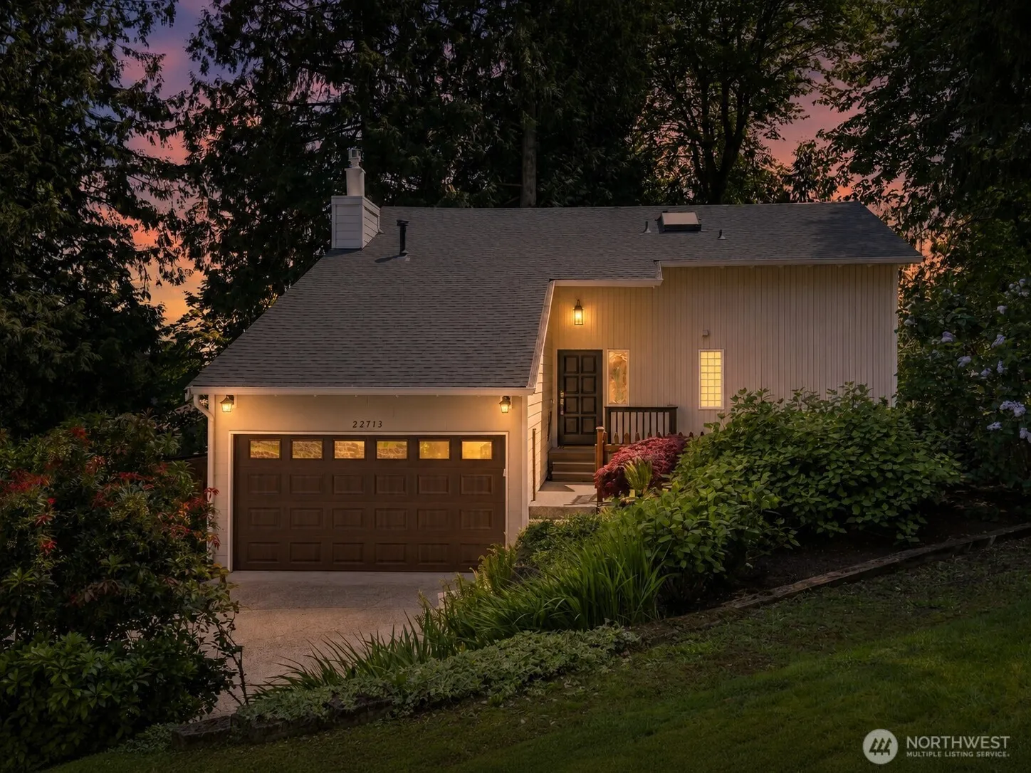 Property photo for 22713 Ne 12th Place, Sammamish