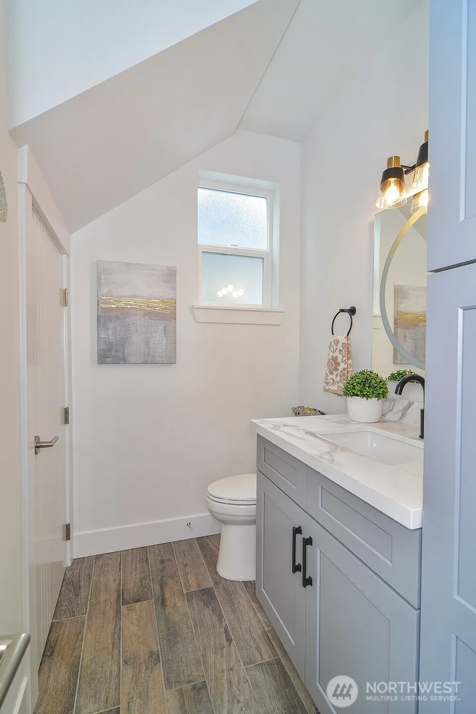 Property photo for 2336 B 23rd Avenue S, Seattle photo 3