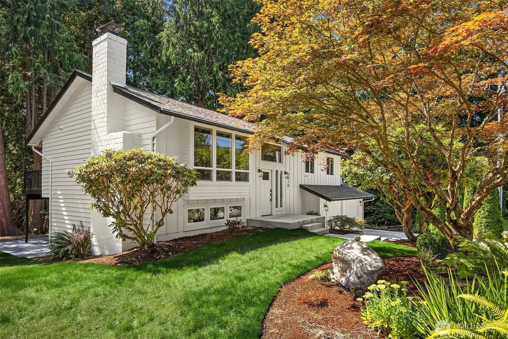 Property photo for 8820 194th Street Sw, Edmonds photo 2