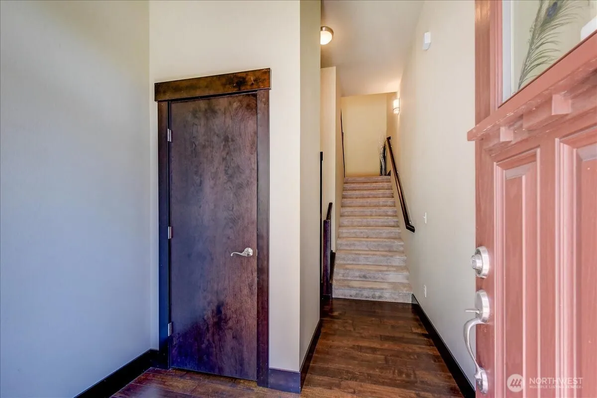 Property photo for 4020 Ne 3rd Place #b, Renton photo 4