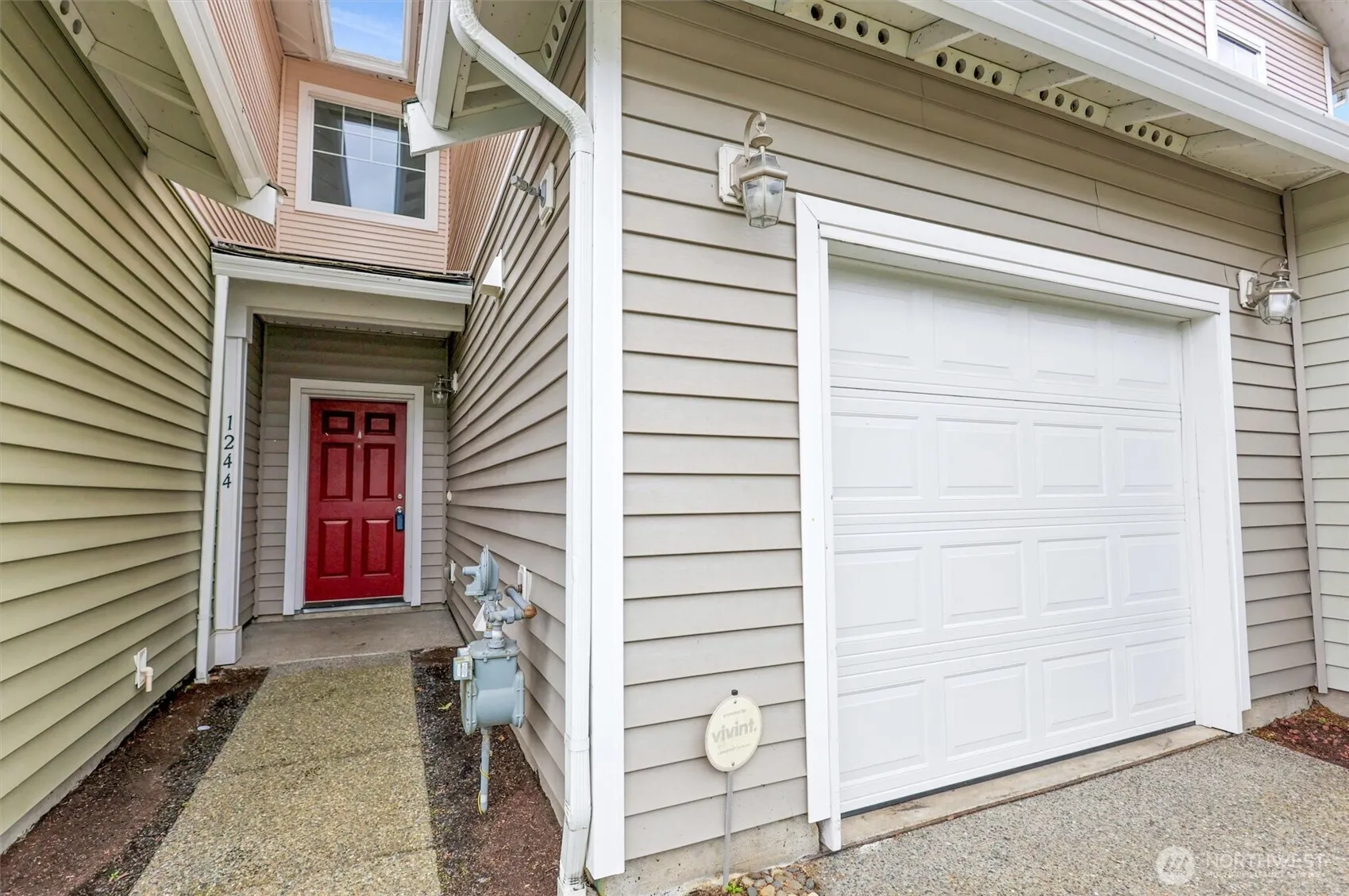 1244 S 51 Place Ne, Auburn