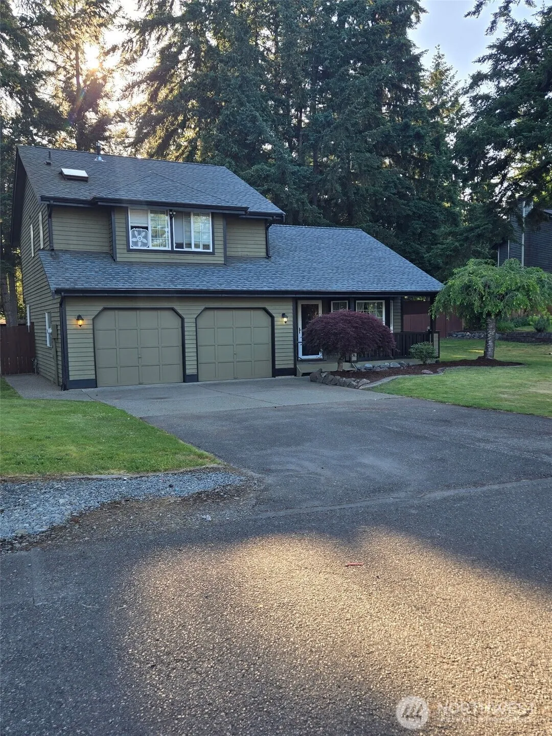 25608 68th Avenue E, Graham