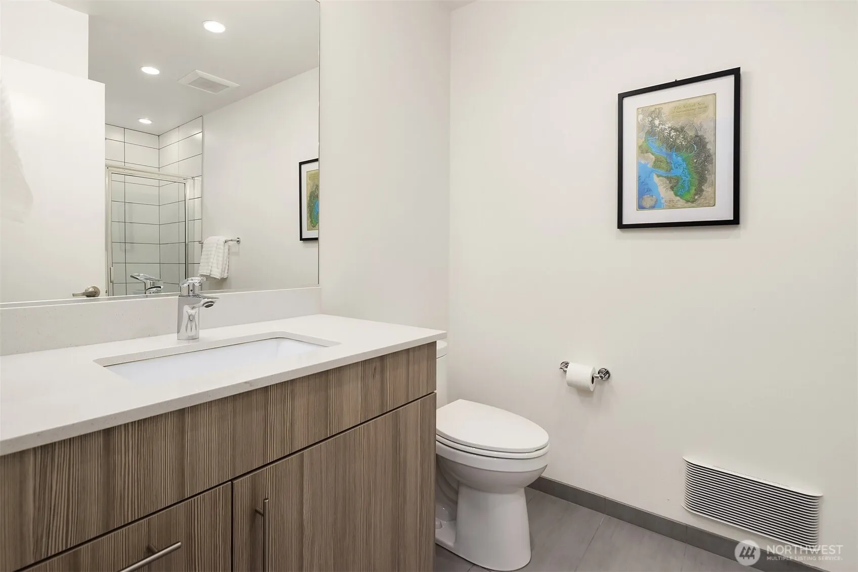 Property photo for 9230 Interlake Avenue N, Seattle photo 5