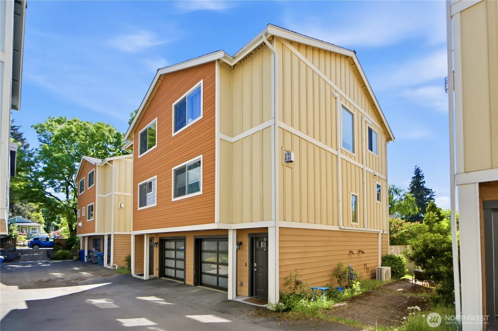 Property photo for 12031 35th Avenue Ne #a, Seattle
